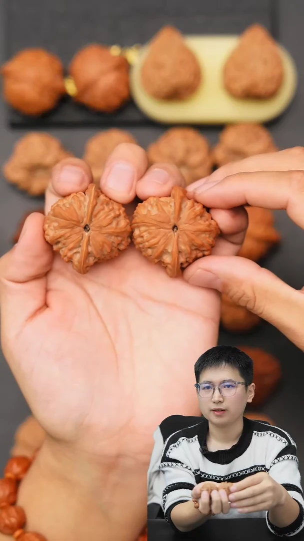 【闪购商品】文玩核桃把件41红貔貅