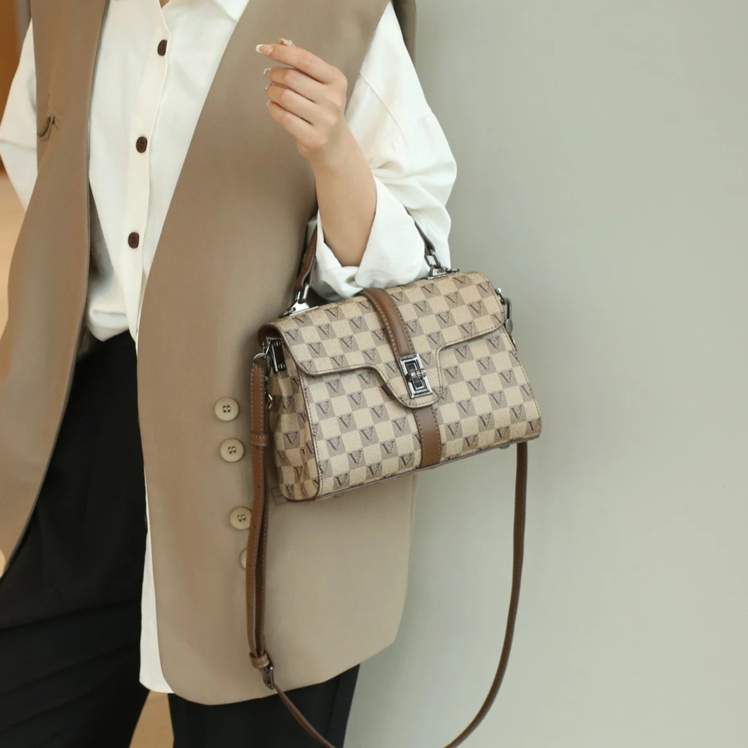 新款包包潮玩爆款时尚百搭经典格子韩版单肩斜挎手提质感小方包