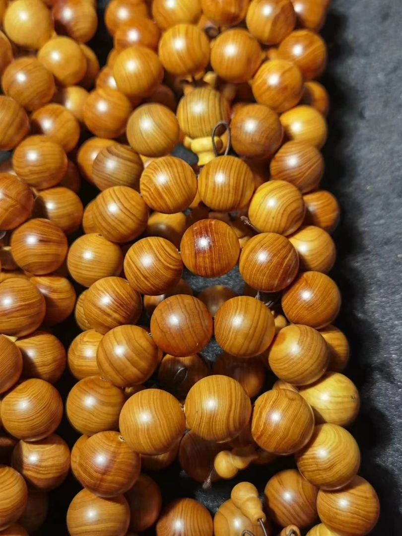 2.0手串，香味浓郁木雕小物件