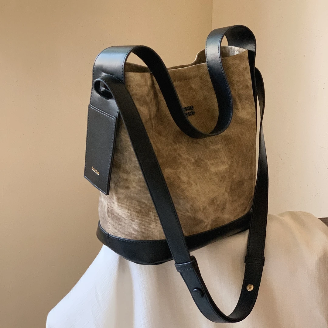 南风Chio2nd 水桶包2024新款复古大容量包包女单肩斜挎包