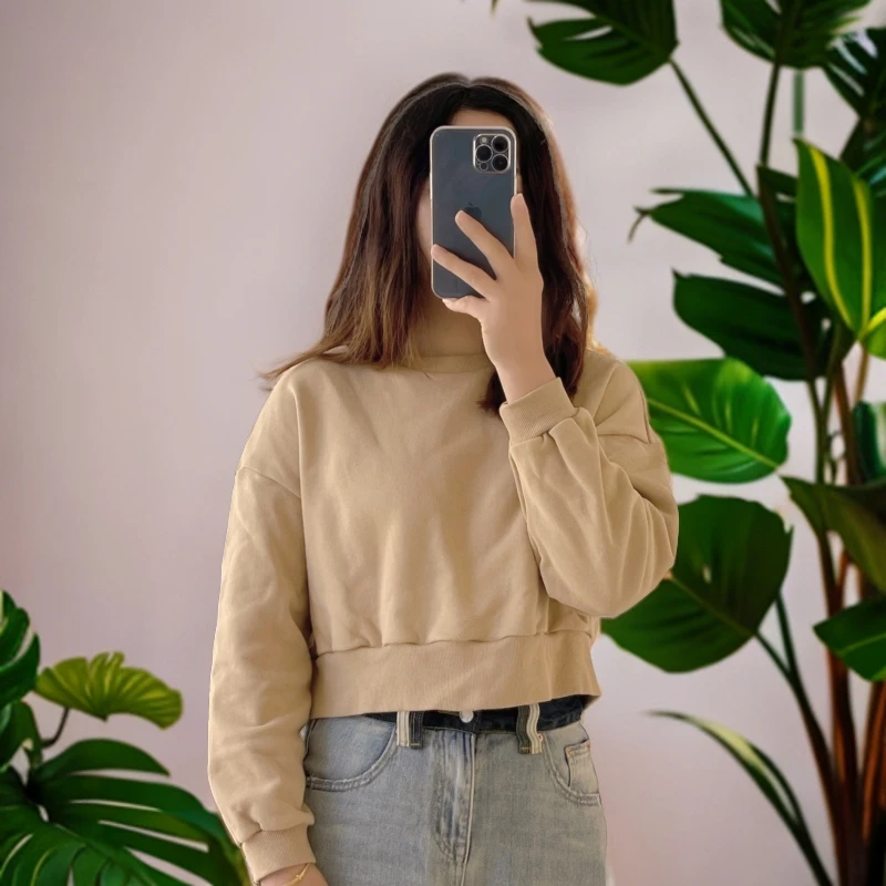 【明朵拉】秋冬休闲港风新款短款宽松落肩圆领纯色卡其色罗纹卫衣