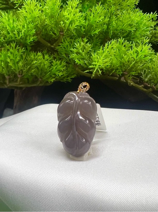 烟紫叶子和田玉18K金金枝玉叶挂坠（多样性发货）