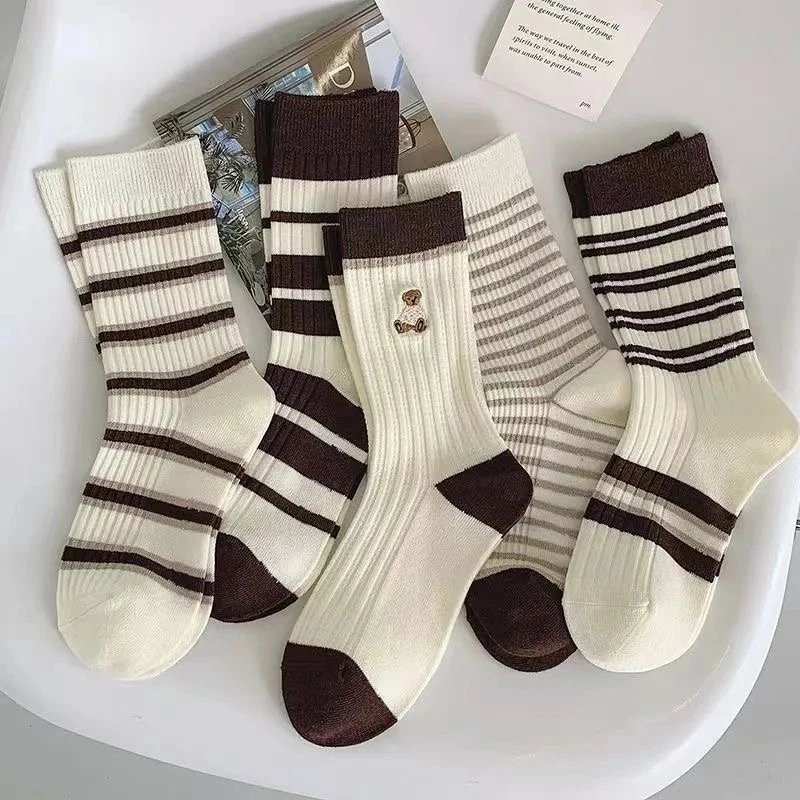 袜子女韩版中筒袜学院风百搭简约长袜学生黑白条纹个性潮流长筒袜