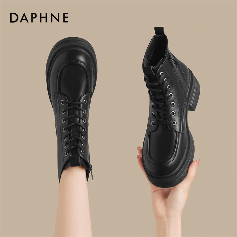 达芙妮冬季上新厚底马丁靴女新款黑色单靴英伦风机车酷炫百搭短靴