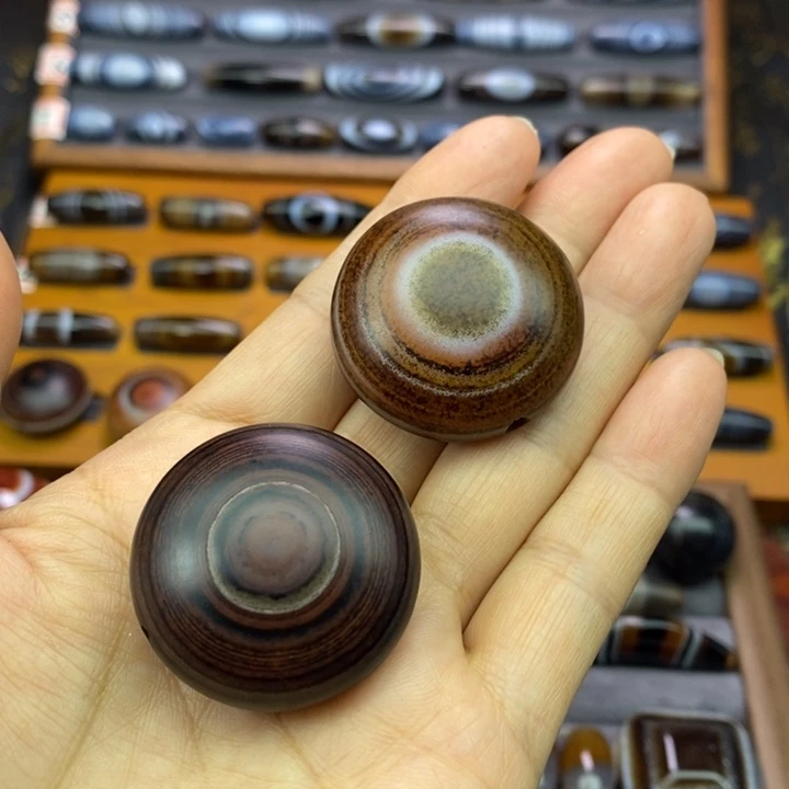 玛瑙/玉髓颈饰未镶嵌散**人