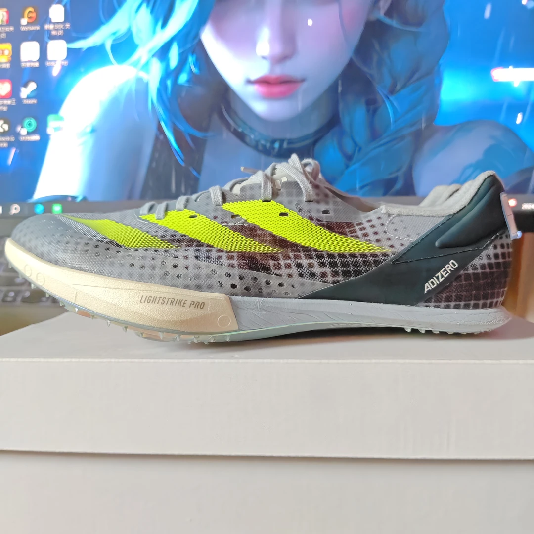编号337  Adidas二手大蝉翼二代42码钉鞋低帮