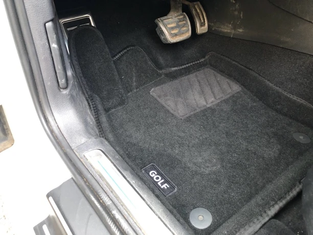 14-24年高尔夫脚垫绒面5片大众脚垫～电车不能用