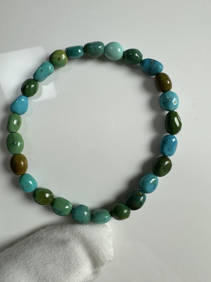 湖北十堰原矿天然绿松石手串