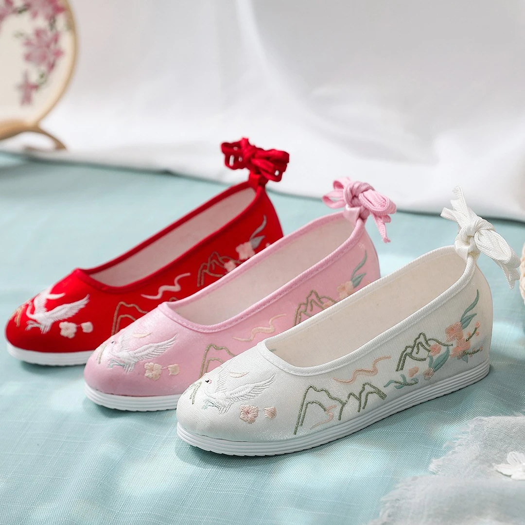 有仙内增高3厘米弓鞋古风系带翘头鞋绣花鞋汉服鞋老北京布鞋