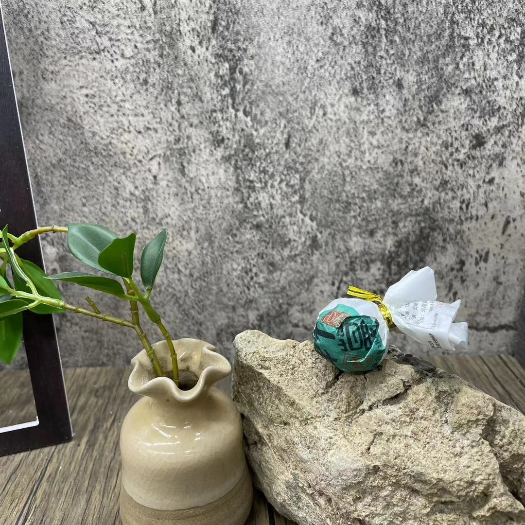 1颗（满10颗包邮哦）HY 轩蔓生茶龙珠8g 普洱茶生茶