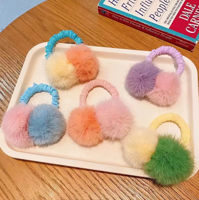 双色毛球发圈秋冬新款糖果色儿童发饰耐用柔软不伤发百搭女孩头绳