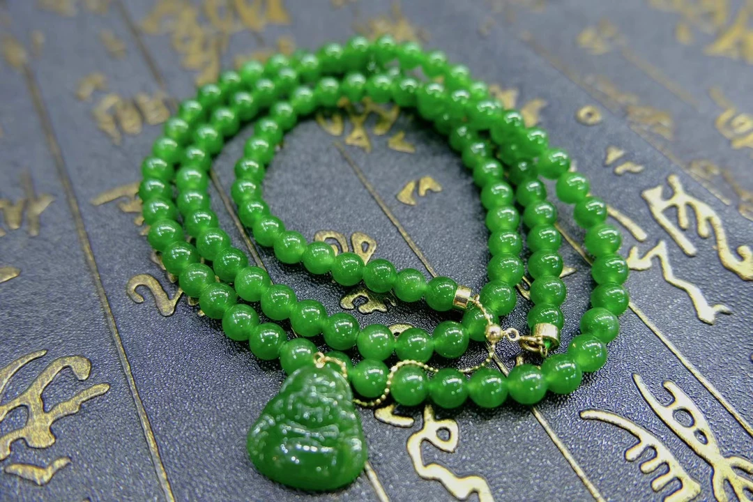 18k和田玉高品质项链*珠径6mm