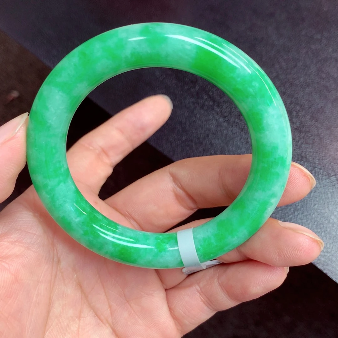 翡翠手镯未镶嵌?*?翡翠