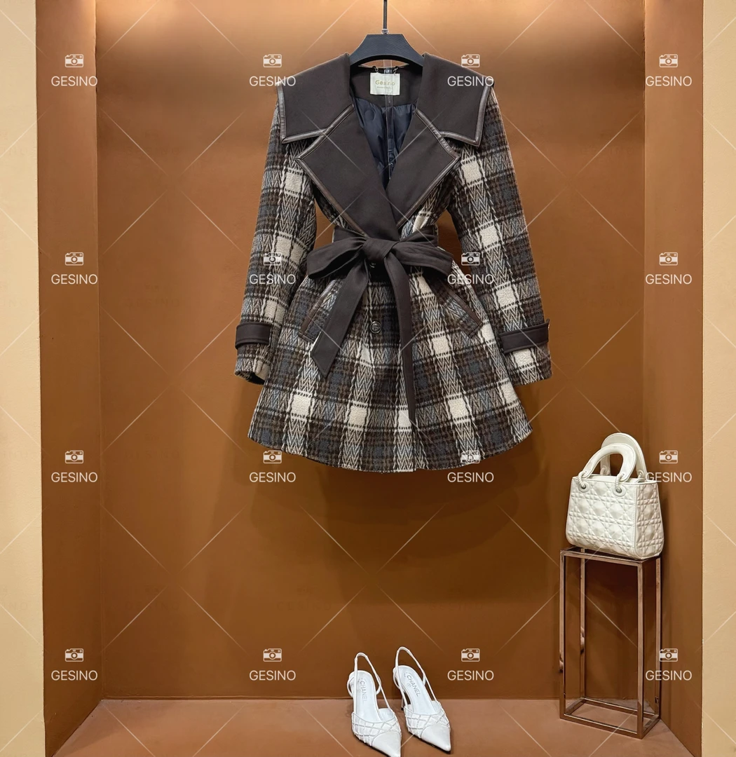 【闵闵】秋冬气质小香风时尚设计师中长款羽绒服 QD-2024985