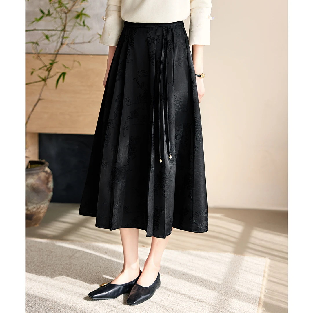 XWI/欣未【马面裙】2024夏新款缎面提花肌理气质优雅国风压褶半裙