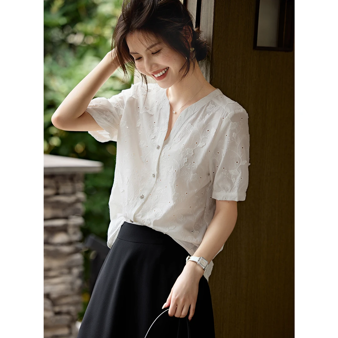 XWI/欣未2025年春季法式尤莱特立体花卉棉布上衣衬衫绣花面料衬衫