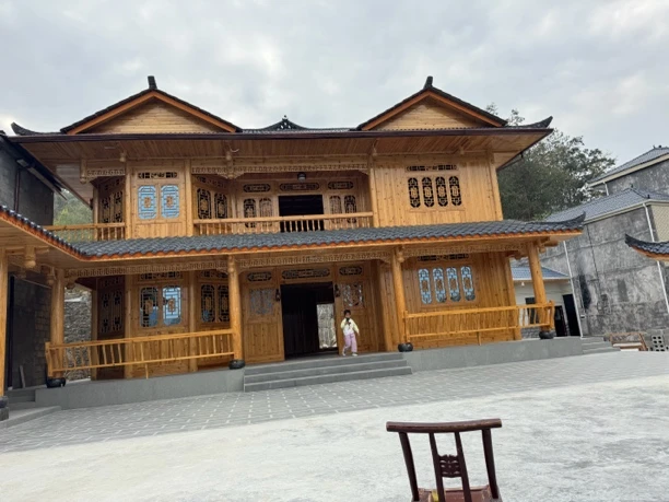 木屋经典款土家吊脚楼