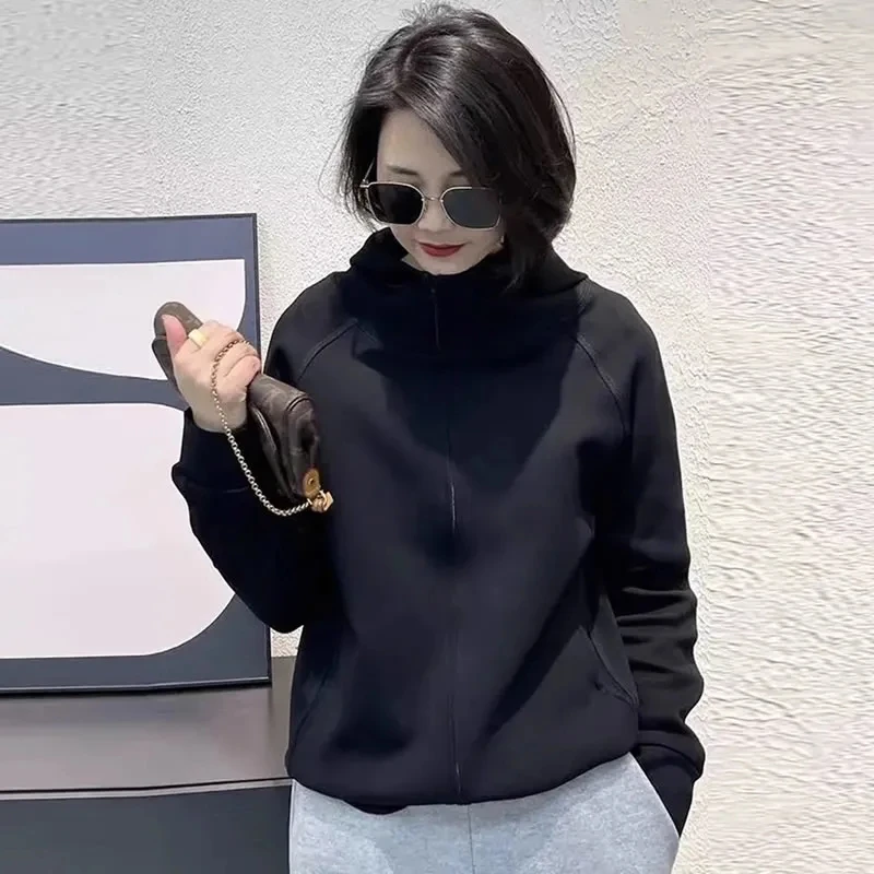 今年流行新款2025爆款设计感小众上衣高级感炸街休闲外套女早春季