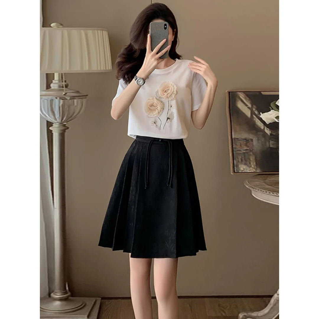 夏季2025新款淑女气质休闲运动套装女白色短袖T恤国风短裙两件套