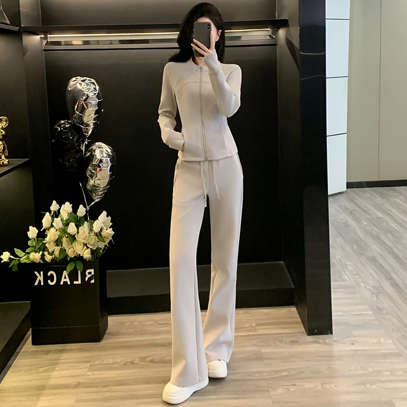 跑步休闲运动套装女秋季2025新款修身显瘦薄外套上衣阔腿裤两件套