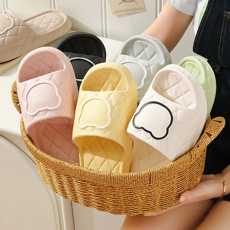 凉拖鞋女夏季卡通小熊室内居家防滑厚底外穿情侣家用软底拖鞋男夏