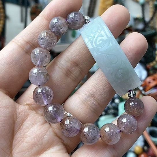 翡翠颈饰未镶嵌超7