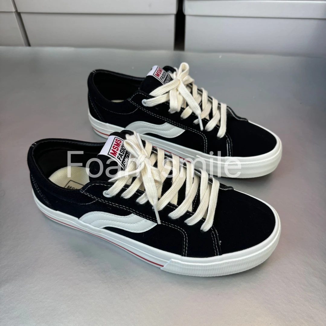 【新上】春季情侣新款帆布鞋男滑板鞋潮鞋系带系带运动男款百搭