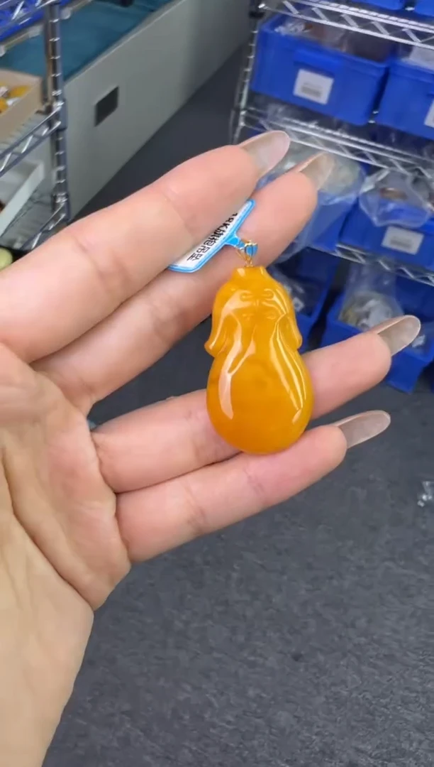 【闪购商品】琥珀颈饰18K金镶嵌981秒拍号