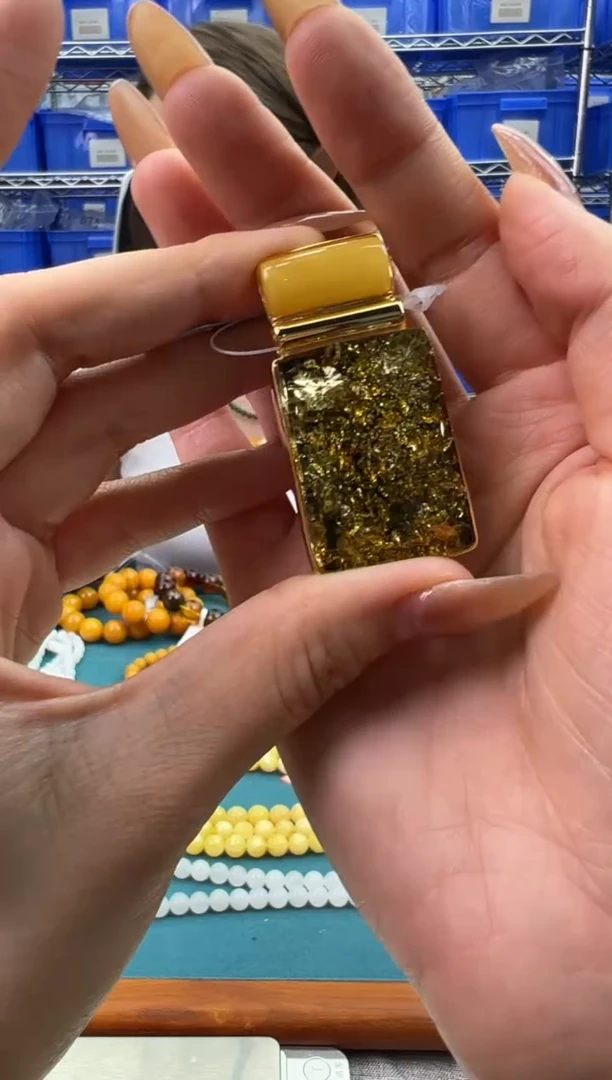 【闪购商品】琥珀颈饰银S925镶嵌904秒拍号