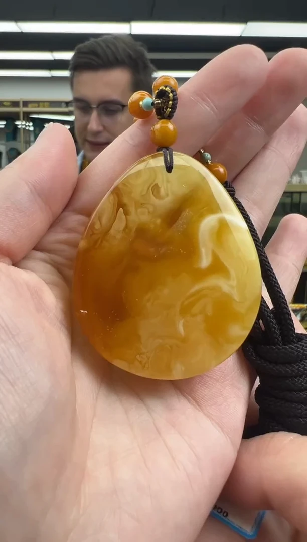【闪购商品】琥珀颈饰未镶嵌709秒拍号