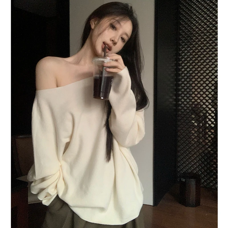 女装秋冬爆款百搭新款一字领露肩蝙蝠袖针织衫宽松休闲气质上衣