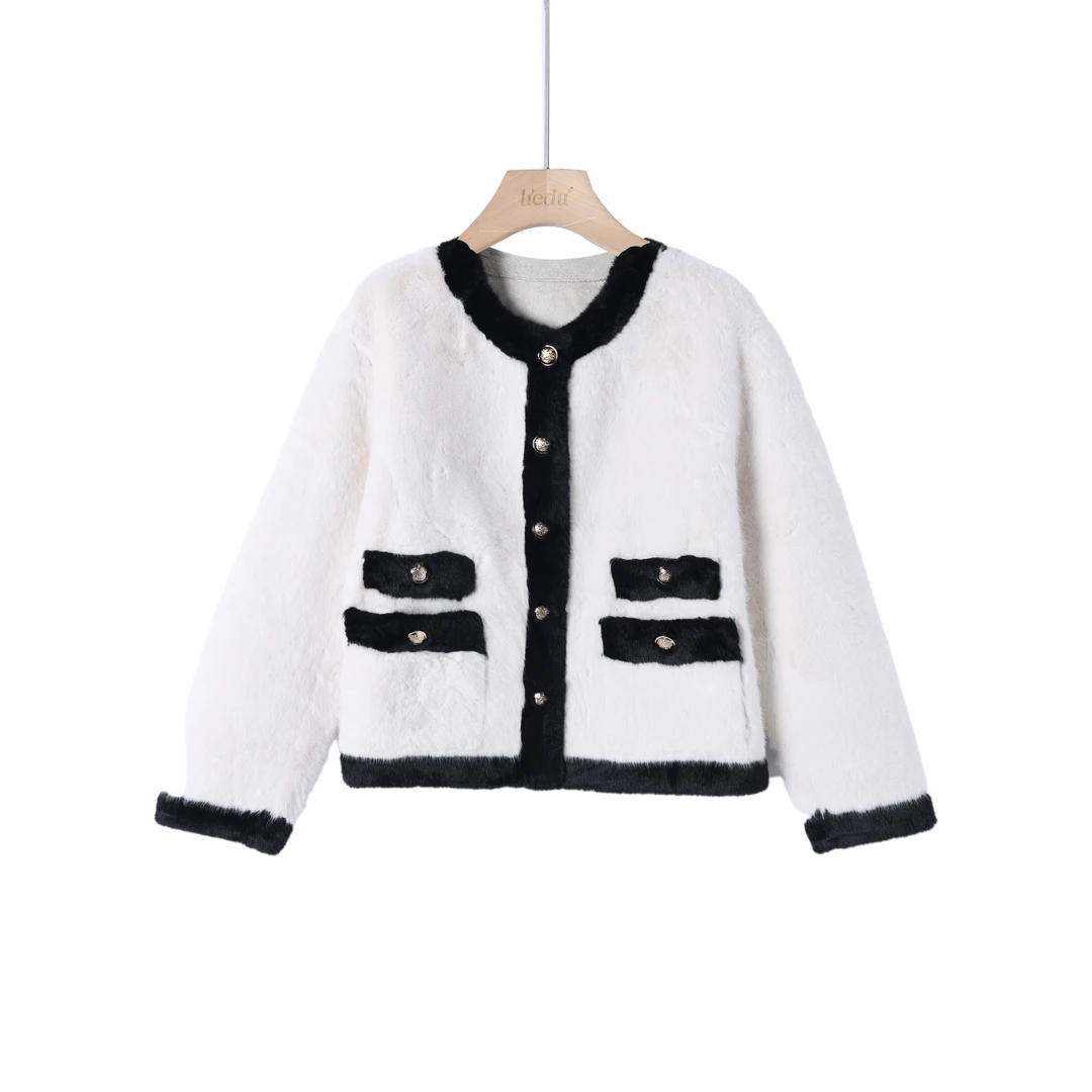 QC李潇洒【年度盛典】微胖大码女装冬季黑白撞色毛绒外套ZY23838