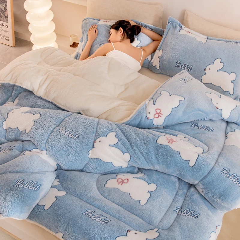 2024新款牛奶绒被子-月兔兔