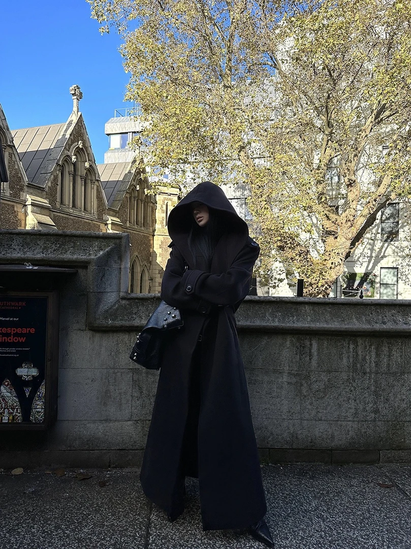 COCO Wang」连帽长款女秋冬新款垫肩百搭系带大厚大衣过膝冬季