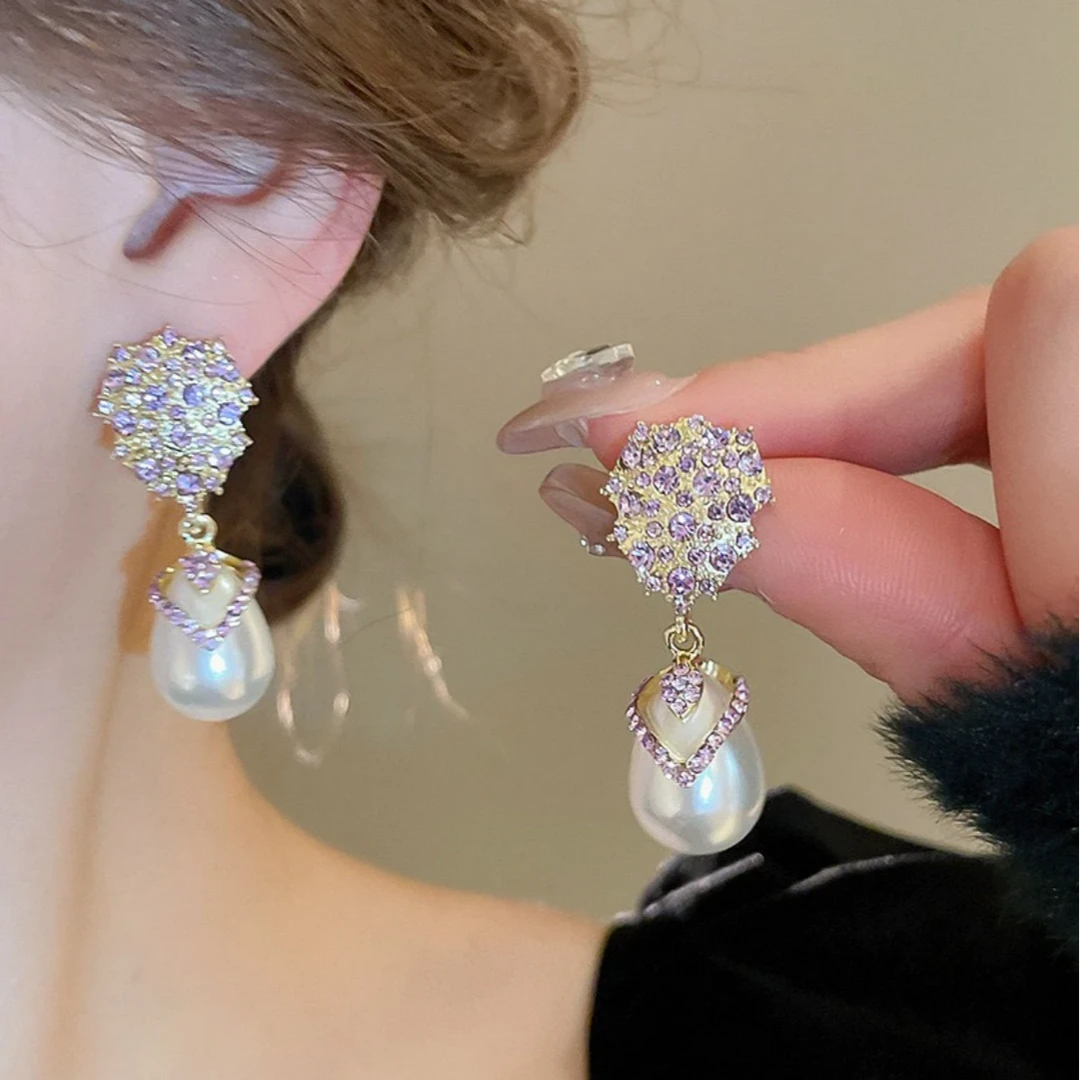 铜合金合成锆石耳饰 法式轻奢宫廷风复古优雅气质水滴吊坠耳环