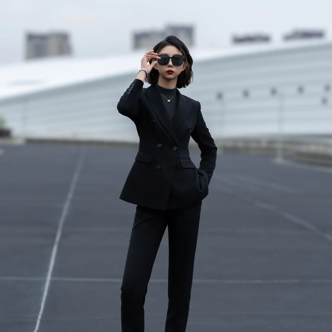 黑色双排扣西装套装高端女士气质修身显瘦冬款商务职业通勤西服