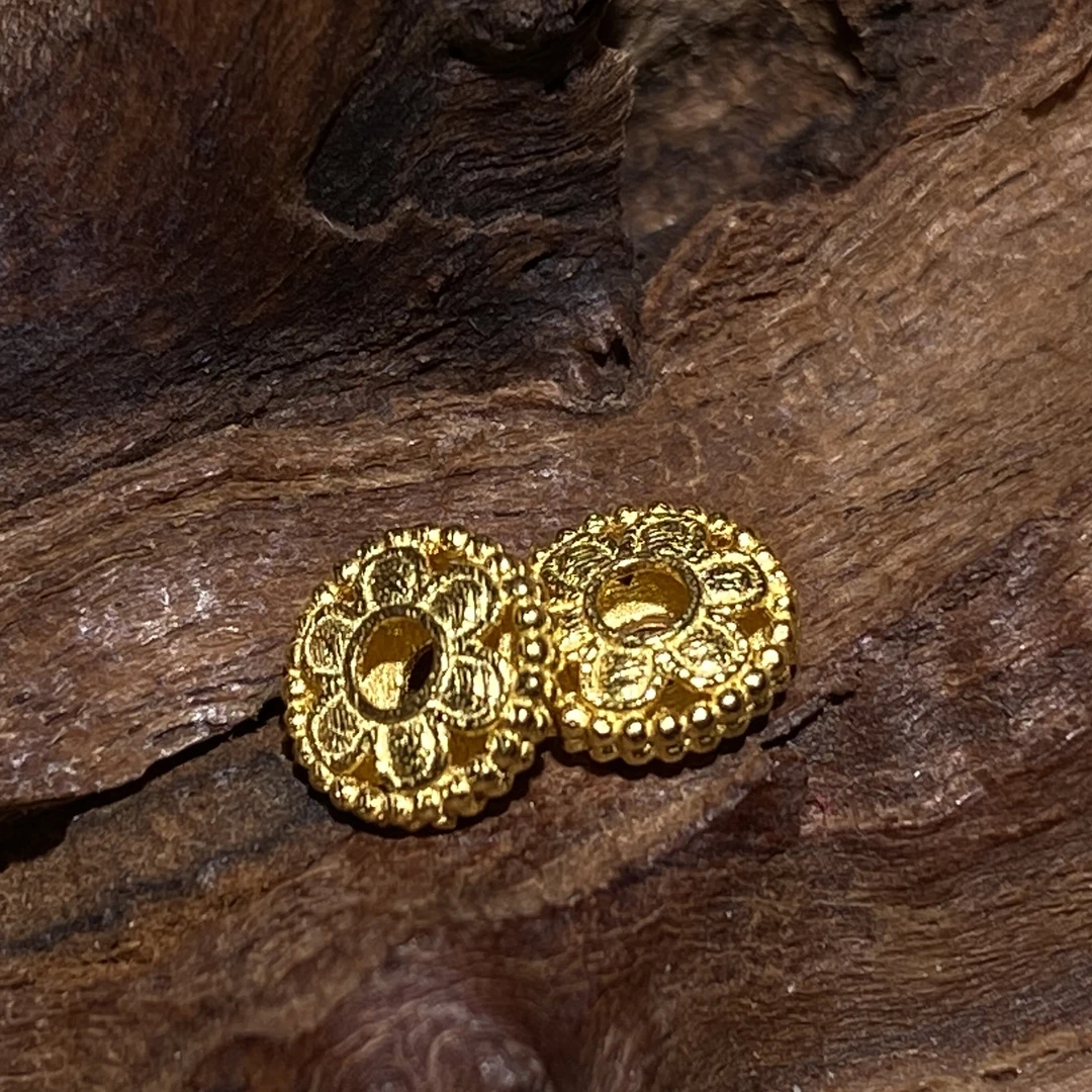 【四宝臻品】18K金真金六瓣花开素款隔片配饰2个（多样性发货）