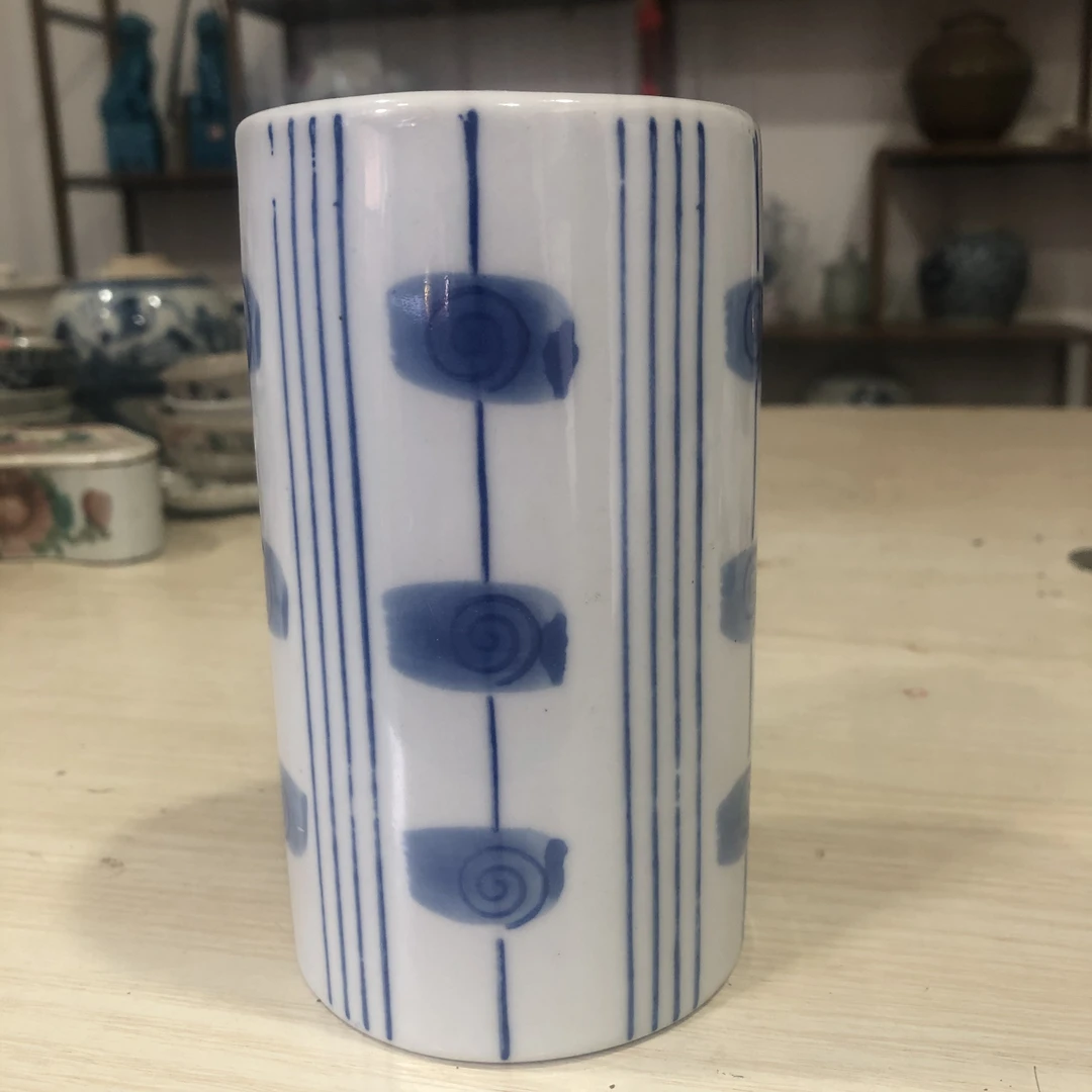 老仓库釉下青花笔筒