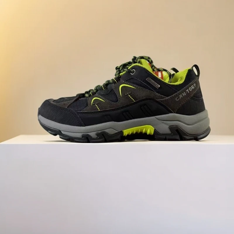 81316 91037 男款户外时尚徒步秋冬保暖登山鞋