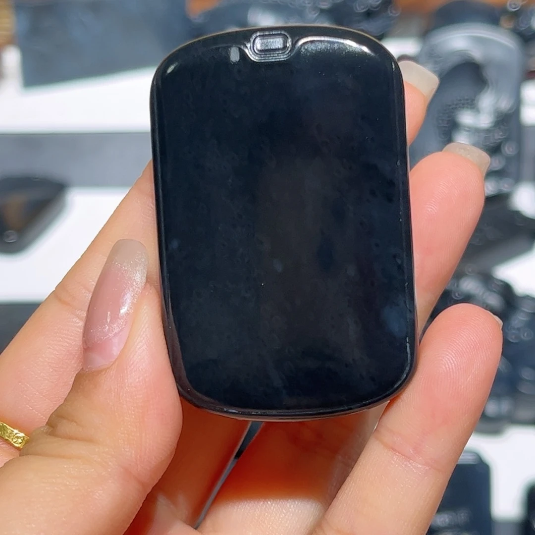 和田玉（墨玉）面包牌未镶嵌