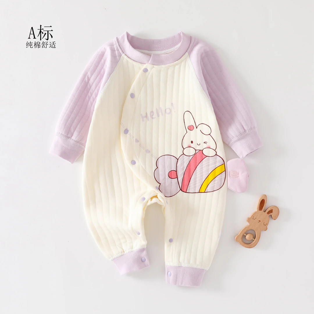秋冬婴儿连体保暖宝宝三层空气棉0-12个月新生儿哈衣爬服偏扣护肚