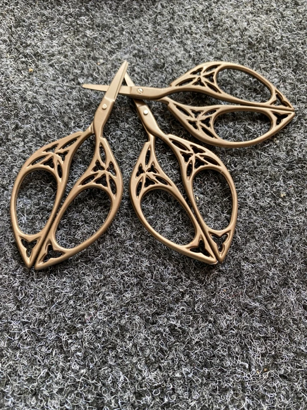 家用一体绣花茶剪刀