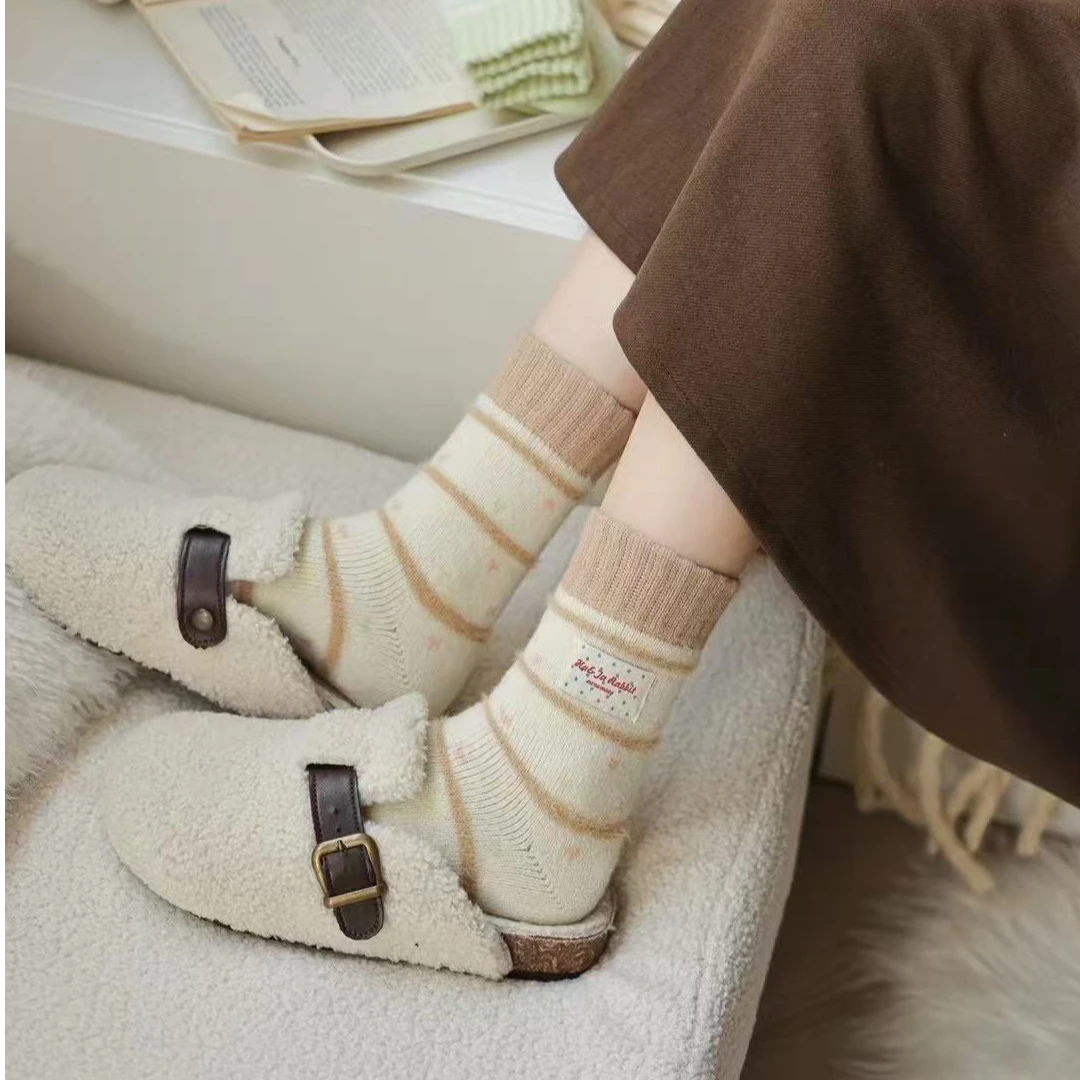 女士冬季厚款布标保暖中筒袜三双装