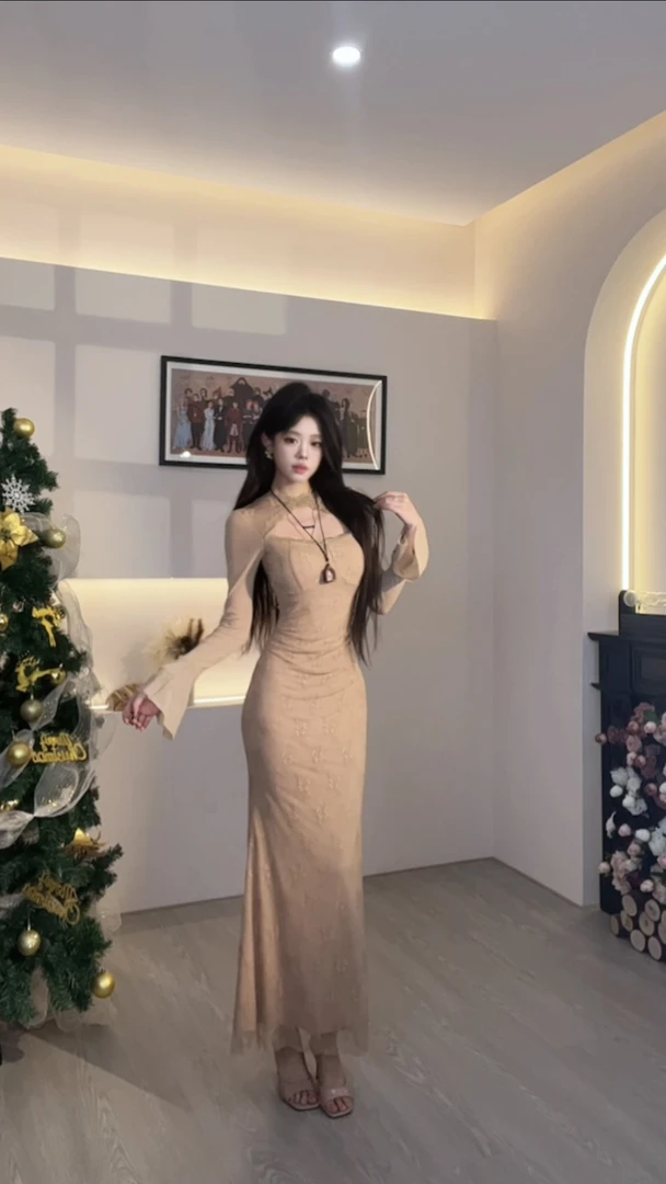 XQIN【卡布奇诺】蕾丝气质长袖修身优雅收腰连衣裙SZYWY407611