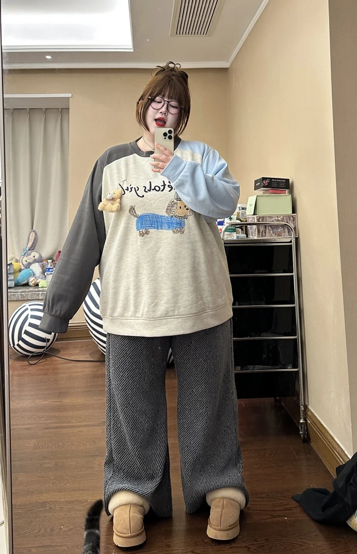 【雯雯子专属】正肩版型加绒大码居家ins风印花带小熊装饰阔版卫衣