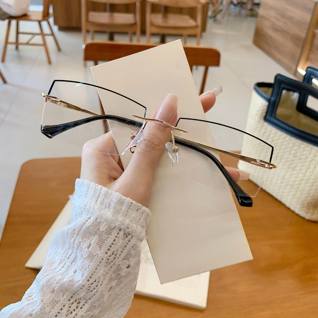 近视眼镜男超轻黑边无框眼镜变色有度数眼镜架防蓝光护目成品眼镜