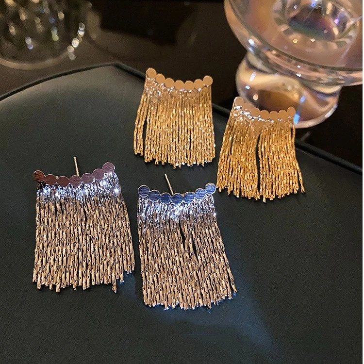 铜合金耳饰 香港小众设计法式流苏耳环轻奢高级精致时尚耳饰F1720