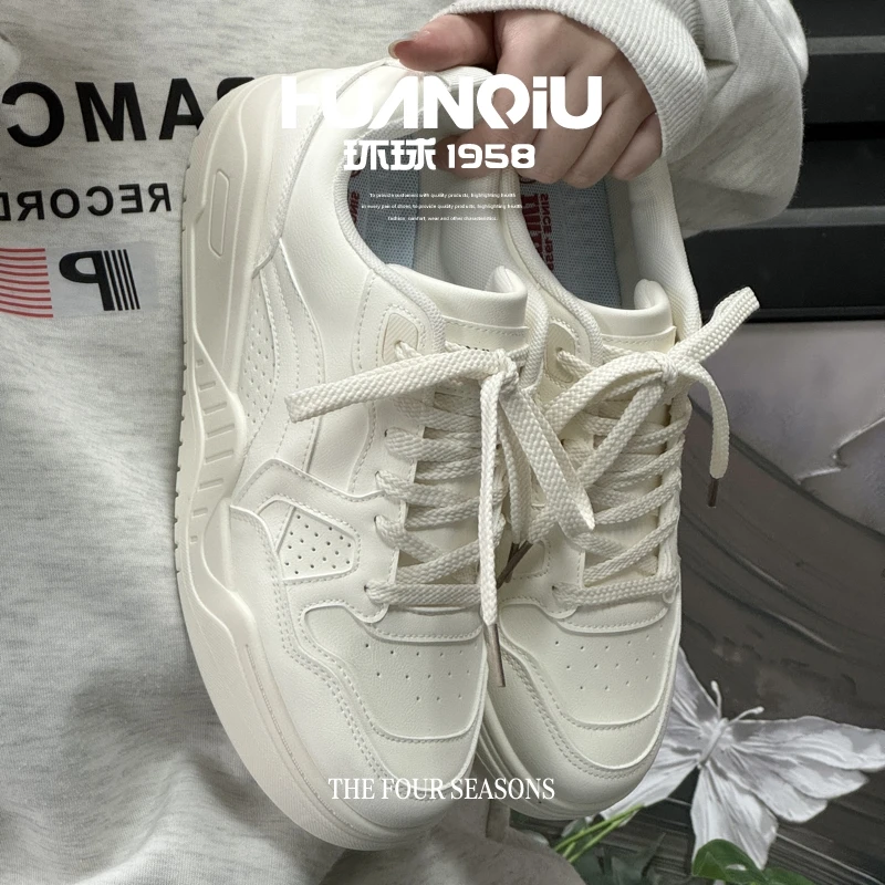 环球男鞋小白鞋2024新款时尚休闲板鞋男轻便百搭厚底透气运动潮鞋