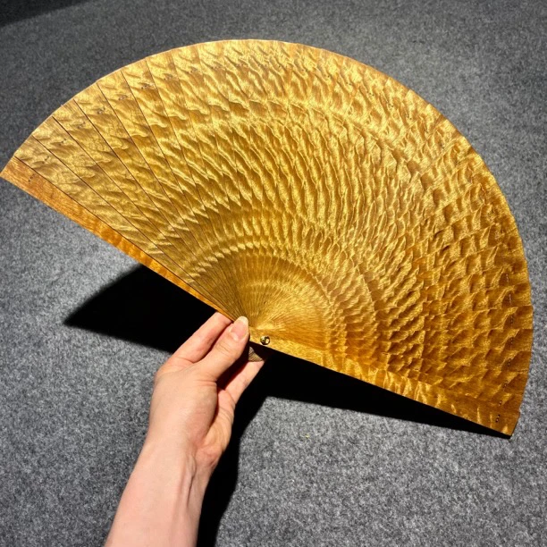 正宗金丝楠木龙胆水波纹苏扇小叶桢楠实木扇子自用摆件收藏送礼