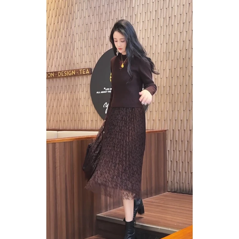 8900#高级感时尚连衣裙女秋冬新款拼接蕾丝打底裙洋气内搭中长裙